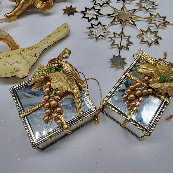 Vintage Christmas Ornament Gold Tone Angels Stars Mirror Gift Boxes Metal Bird - Picture 2 of 6